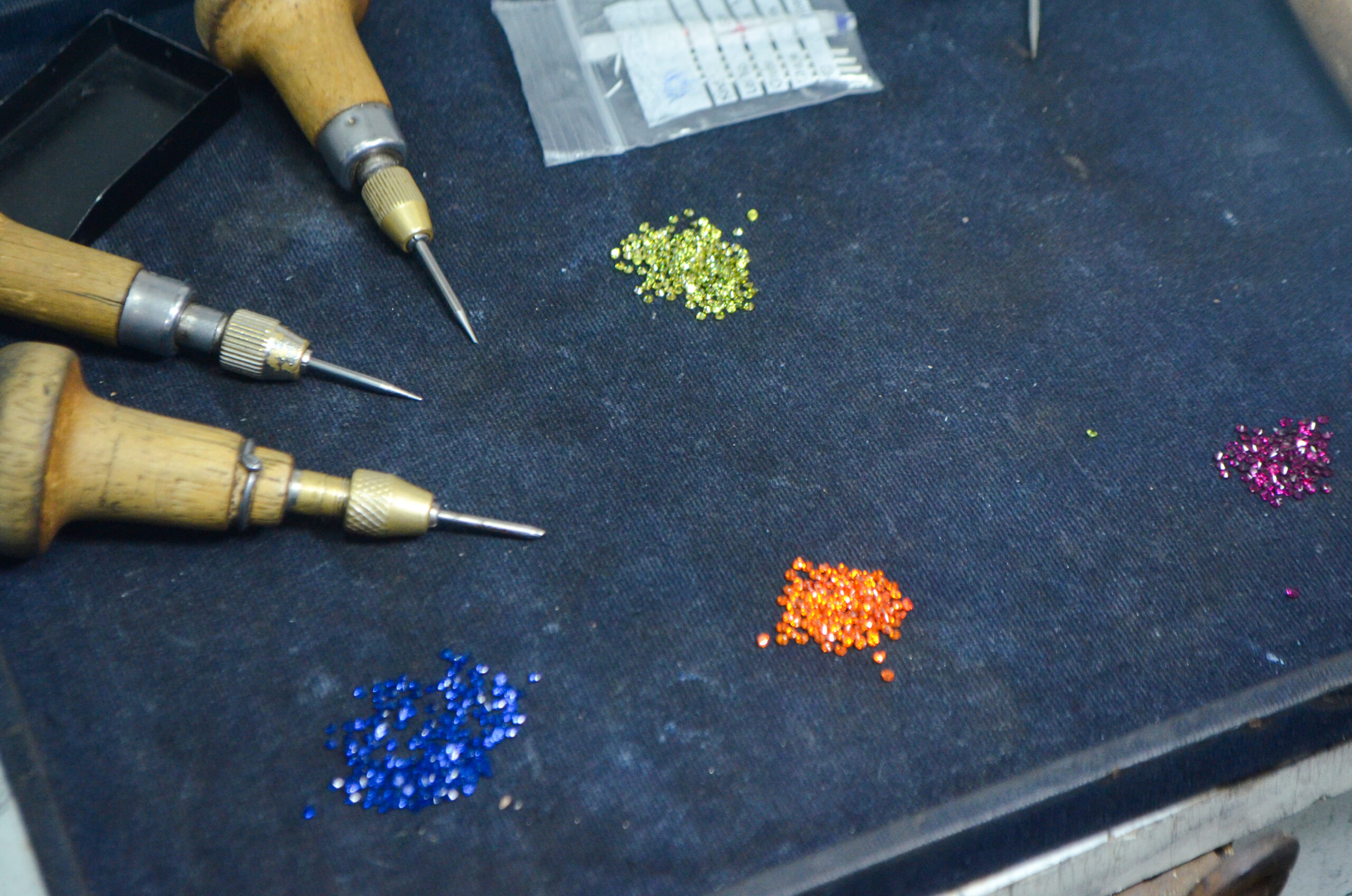 Paon dor - Gold Manufacture