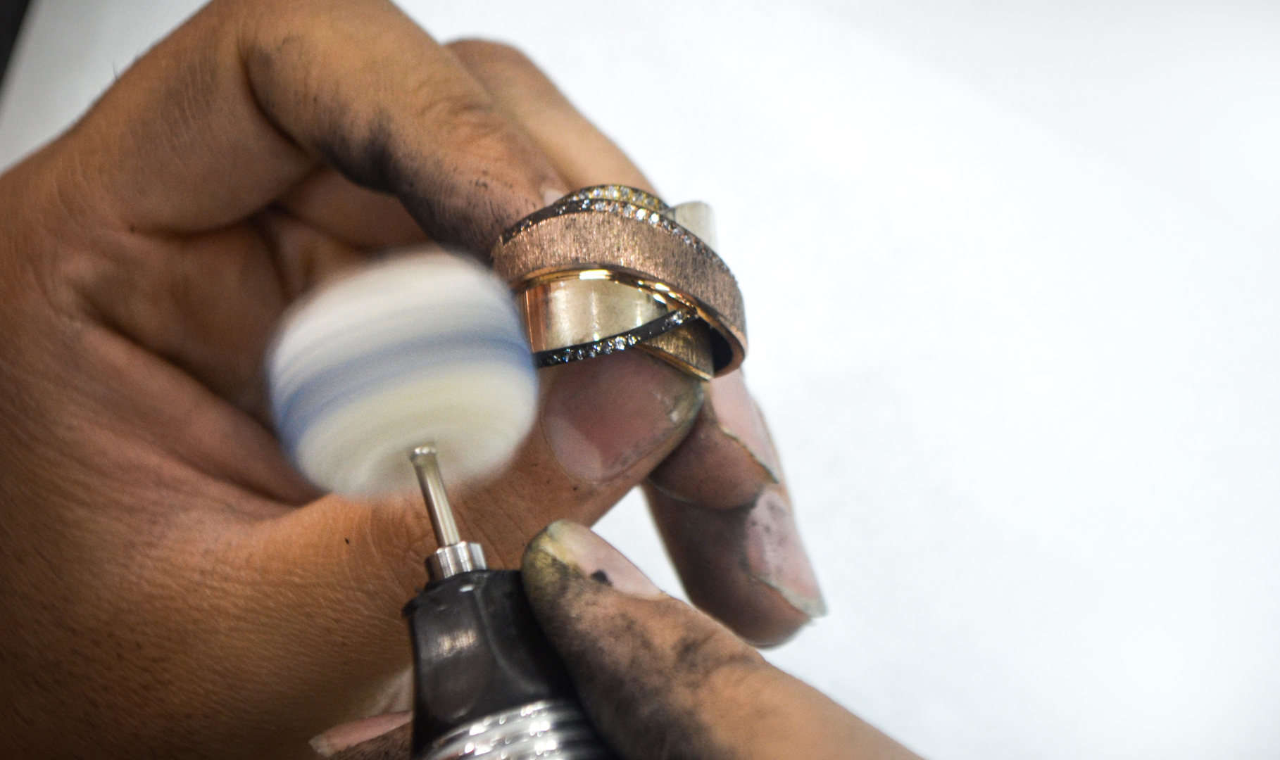 Paon dor - Gold Manufacture